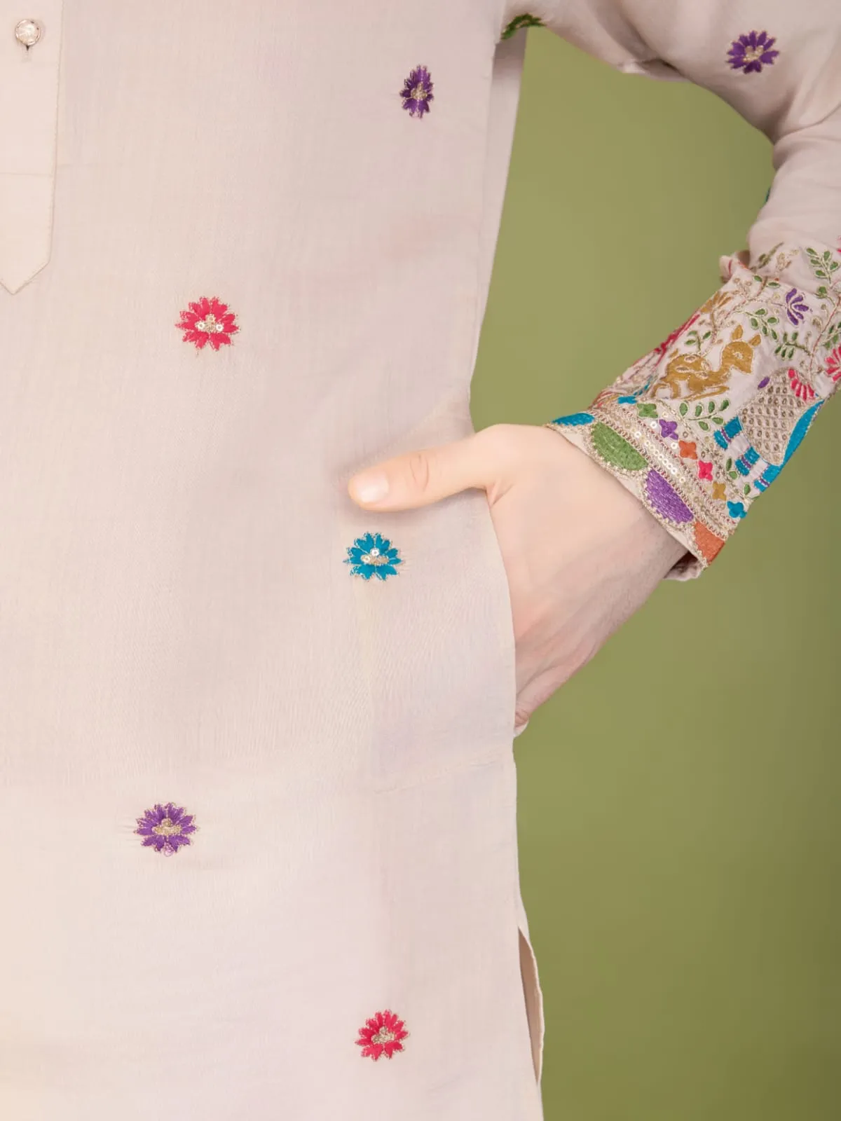 Ivery Colour Viscose Silk Heavy Thread Work Kurta Payjama