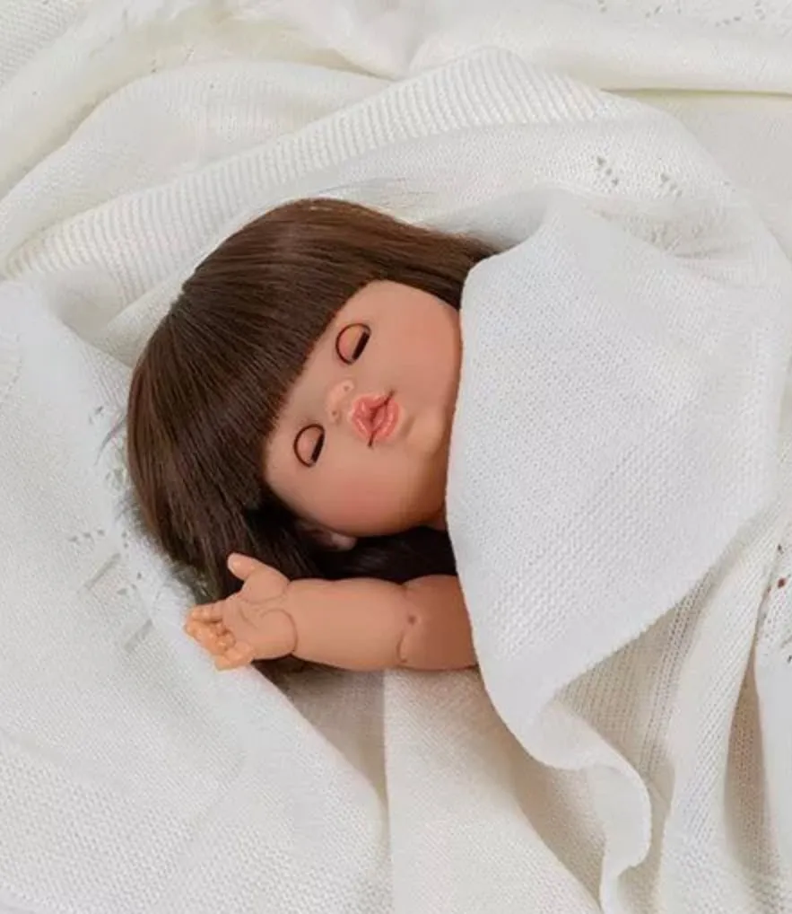minikane sleepy-eyed Chloe gordis doll