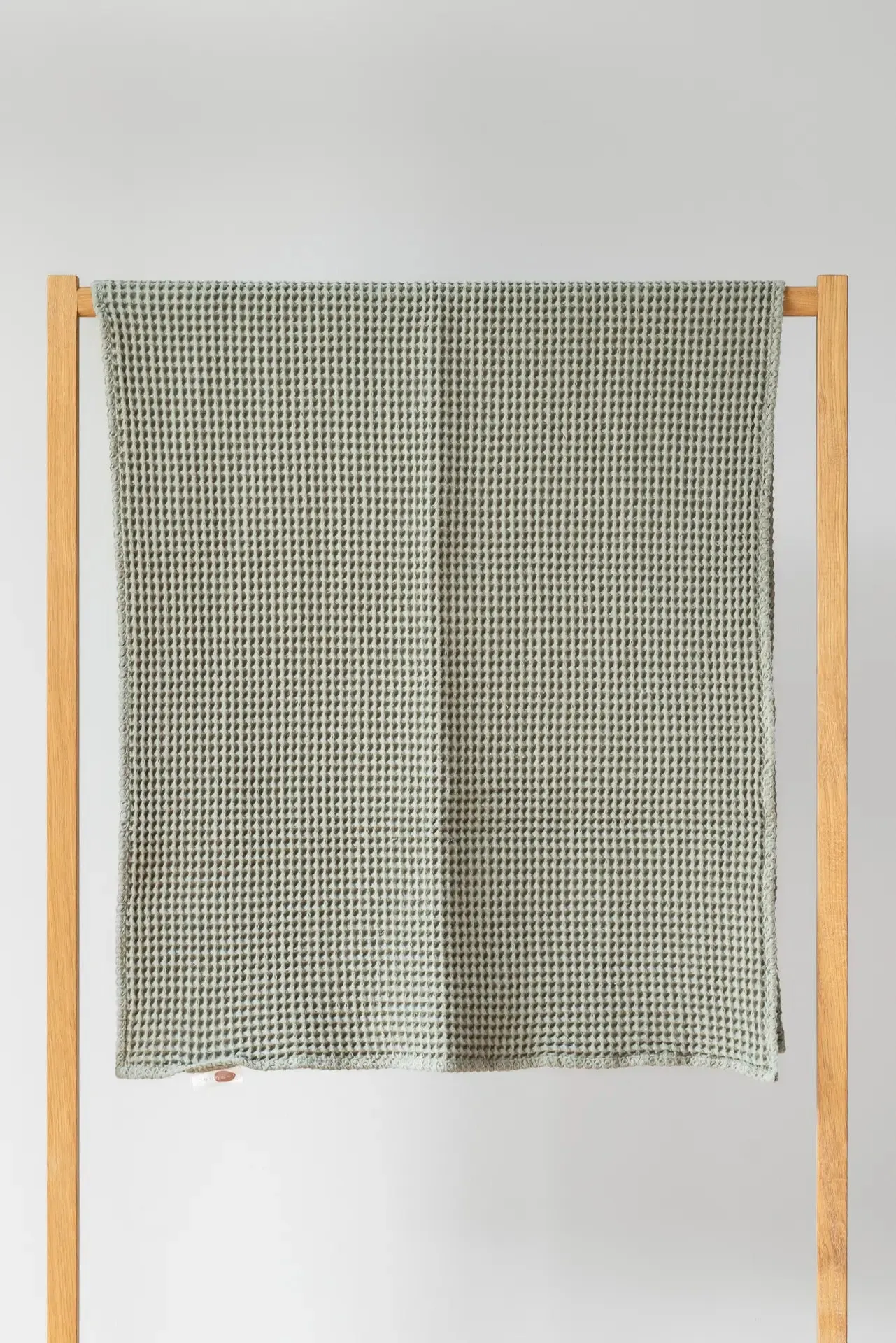 Neunest Waffle Cotton Towel- Moss Green – Two Sizes