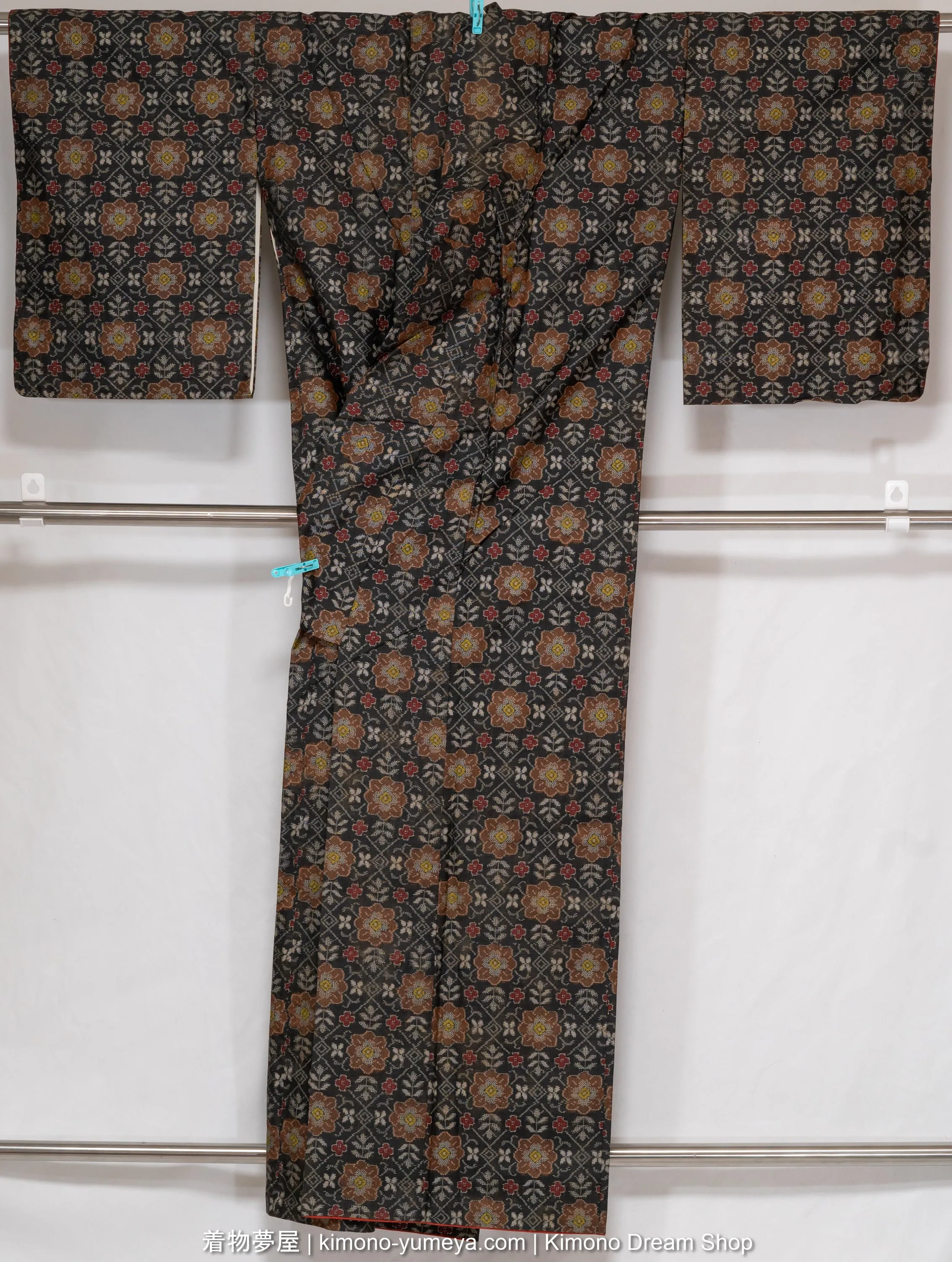 Six Heavily Stained Kimonos - Retro 50s & Iromuji - Bulk Set of Women's Kimonos - Upcycling Casual Wear Remake