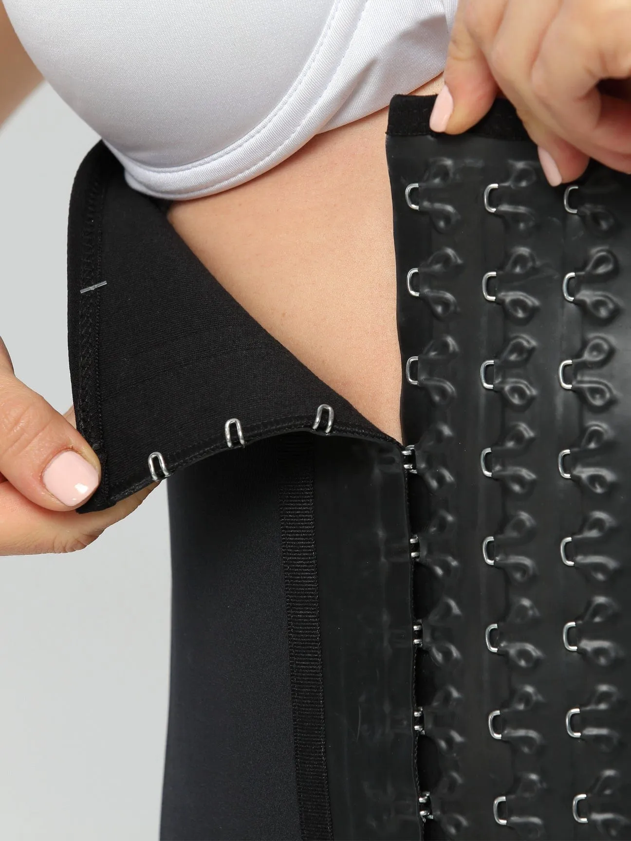 Ultra-Sculpt Latex Waist Trainer with Hooks 1026